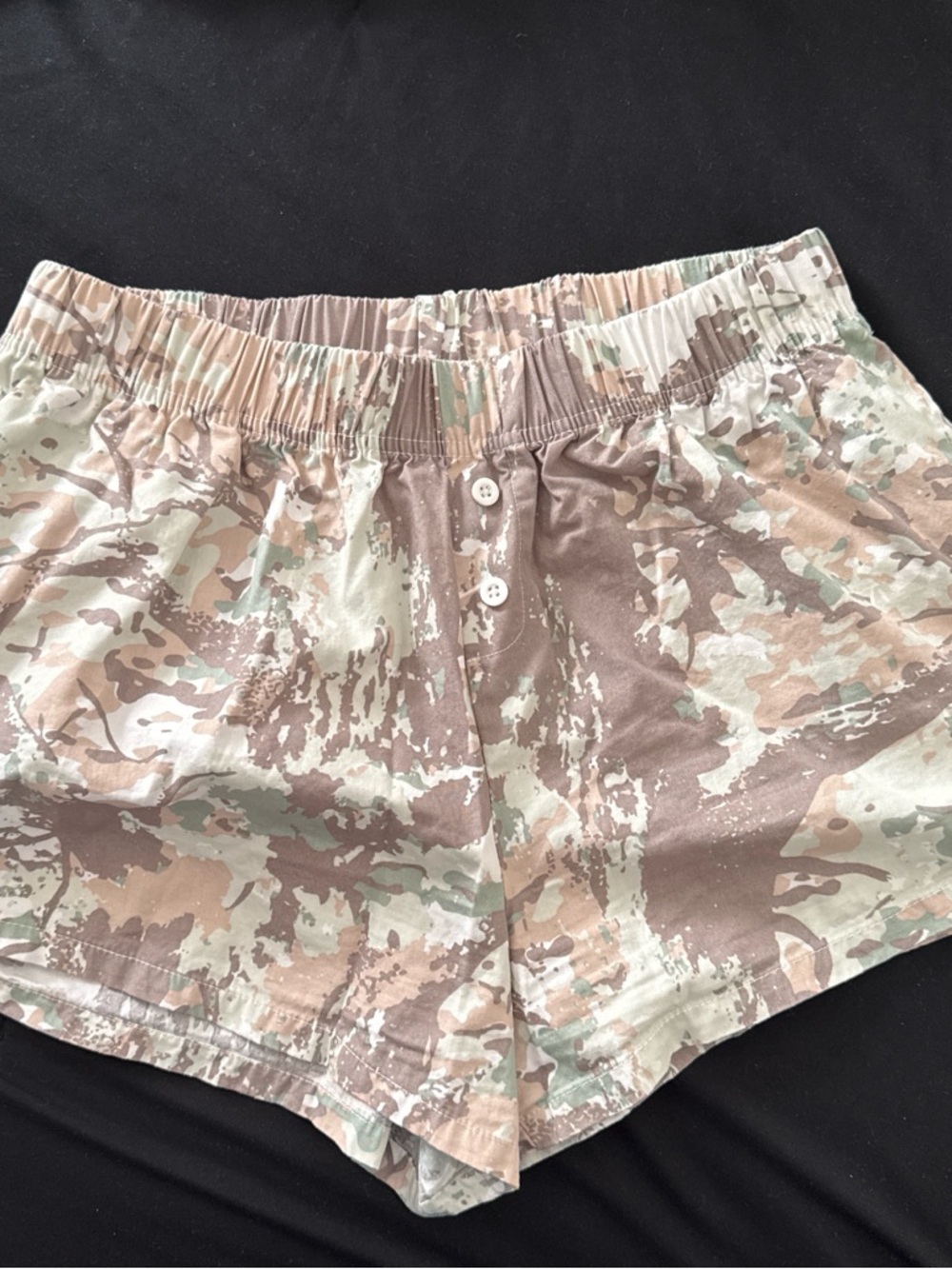 Target Zoe + Liv Beige Multi Camo Elastic-Waist Athletic Shorts